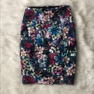 Guess midi Skirt Small